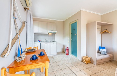 Gaios Apartamento | Apartahotel "Ithaki" con vistas al mar, jardín y Wi-Fi