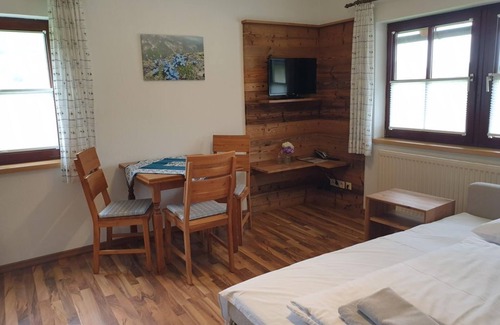 Goeriach Cama Y Desayuno | Hotel apartamento Tauerngold - Gasthof Lacknerhof