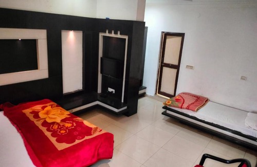 Jhansi Casa | Hotel Apna Guest House
