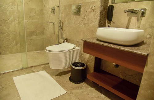 Sualkuchi Hotel | Hotel Apollo Grand