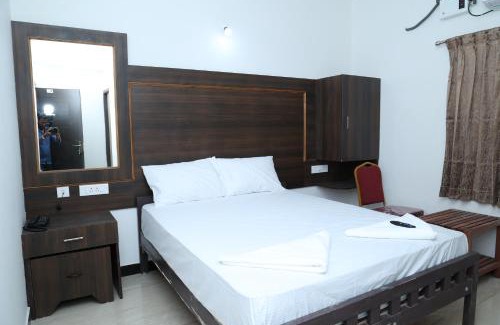 RS Puram Hotel | Hotel Aranmanai