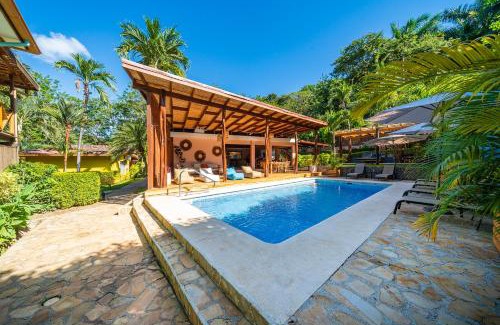 Tamarindo Hotel | Hotel Arco Iris