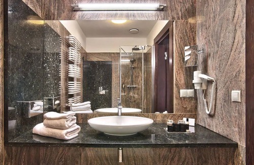 Osiedle Centrum Hotel | Hotel Aristo