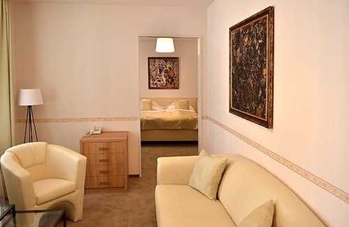 Pecs Hotel | Hotel Arkadia