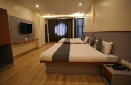 Allahabad Hotel | Hotel Aroma