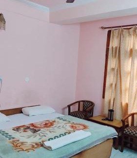 Kumharsain Cama Y Desayuno | Hotel Atul Regency Narkanda