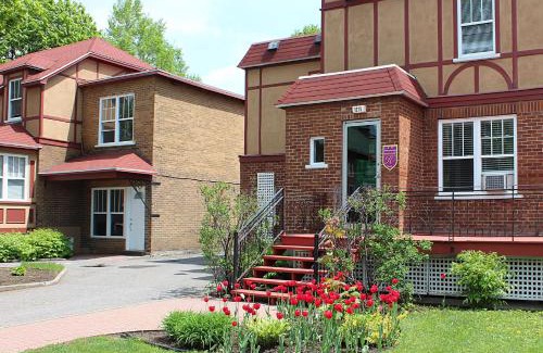 Saint-Sacrement Hotel | Hotel Auberge Michel Doyon
