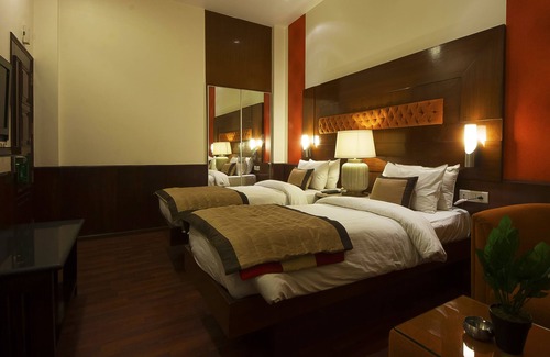 Paharganj Hotel | Hotel Aura