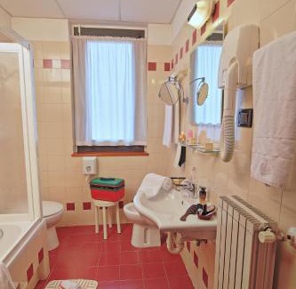 Bagni di Tivoli Hotel | Hotel Aurora