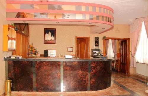 Villadangos del Páramo Hotel | Hotel Avenida III