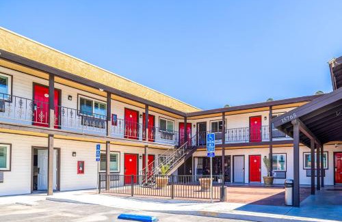 Victorville Hotel | Hotel Avenida Victorville I 15