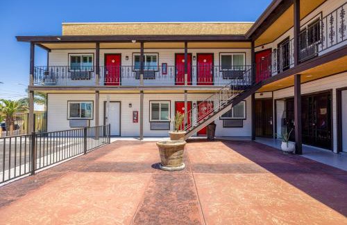Victorville Hotel | Hotel Avenida Victorville I 15