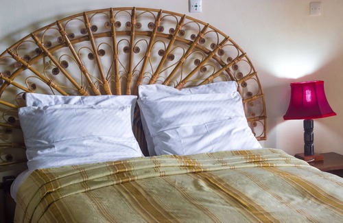 Yaounde Hotel | Hotel Azur