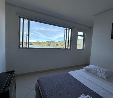 Guatape Hotel | Hotel Bahia Guatape