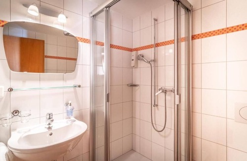 Ausserberg Cabina | Hotel Bahnhof Ausserberg