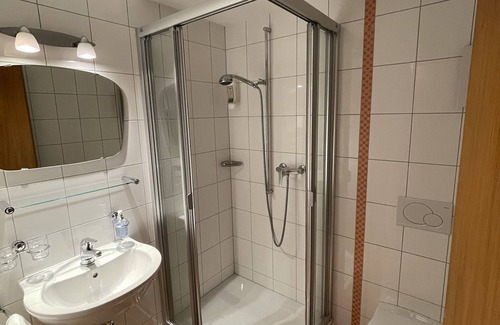 Ausserberg Cabina | Hotel Bahnhof Ausserberg