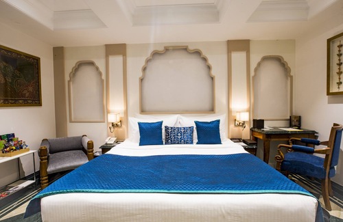 Juhu Hotel | Hotel Bawa Continental