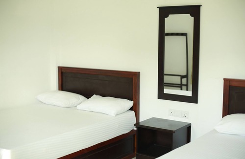 Trincomalee Hotel | Hotel, playa y deportes acuáticos