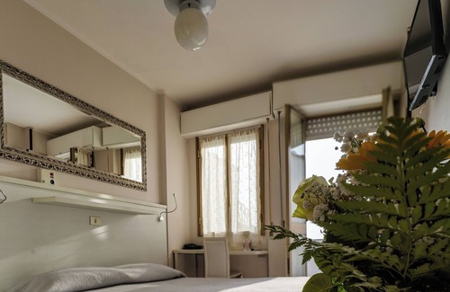 San Bartolomeo al Mare Hotel | Hotel Bellavista