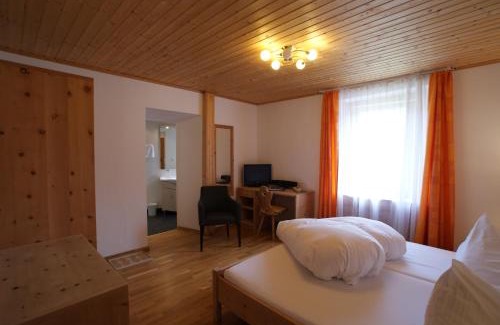 Engadin Scoul Hotel | Hotel Bellaval Scuol