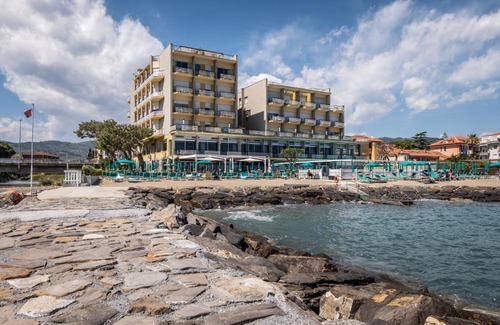 Diano Marina Hotel | Hotel Bellevue Et Mediterranée