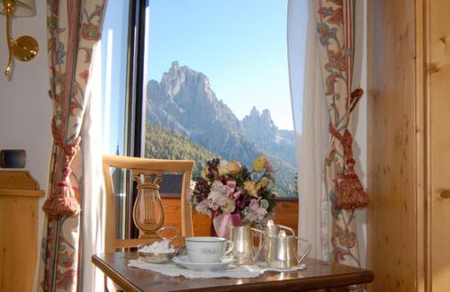 San Martino di Castrozza Hotel | Hotel Belvedere