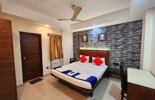 Ballygunge Hotel | Hotel Bhammar's Inn- A Pure Veg