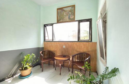 Malang Hotel | Hotel Bintang Mitra RedDoorz