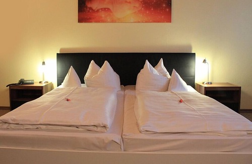 Heusenstamm Hotel | Hotel Birkeneck