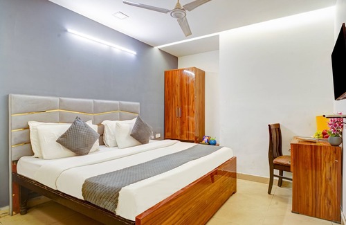 Rohini Hotel | Hotel Black Rose