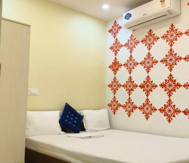 Chinar Park Hotel | Hotel Blossoms