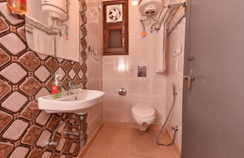 Rohini Hotel | Hotel Blue Saffron