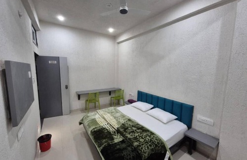 Jabalpur Hotel | HOTEL BLUEBERRY