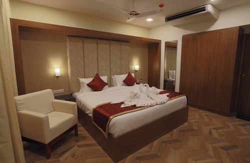 Palayankottai Hotel | HOTEL BLUEMOON