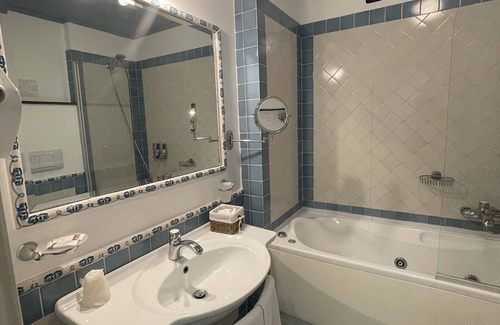 Lipari Historic Centre Hotel | Hotel Bougainville