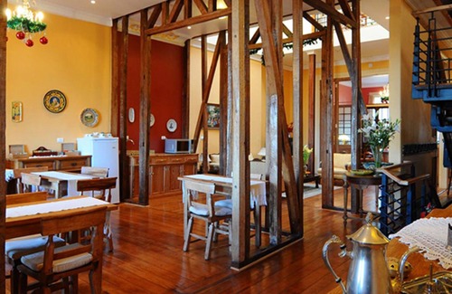 Cerro Alegre Hotel | Hotel Boutique Acontraluz