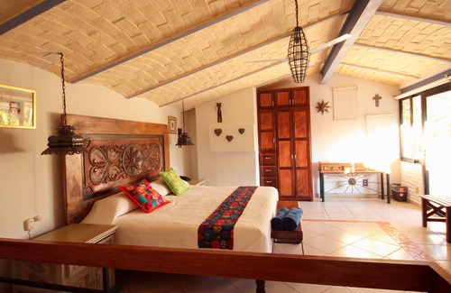 Ajijic Hotel | Hotel Boutique Casa Copal