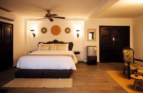 Cartagena Walled City Hotel | HOTEL BOUTIQUE PATIO CORAO