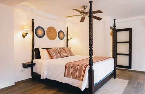 Cartagena Walled City Hotel | HOTEL BOUTIQUE PATIO CORAO