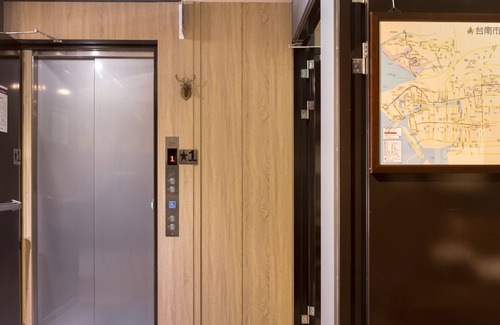 Tainan City Centre Hotel | Hotel Brown - Zhongzheng