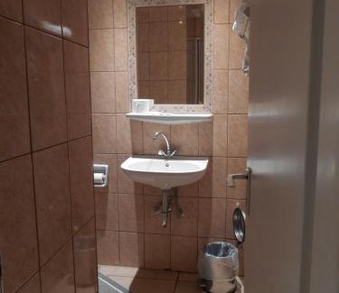 Plaka Hotel | Hotel Byron