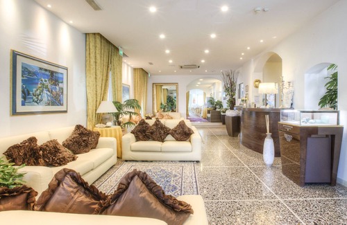 Alba Hotel | Hotel Ca' Bianca