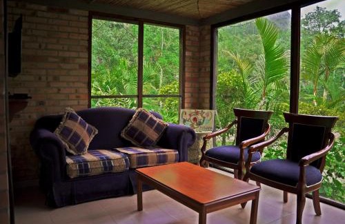 Macheta Casa | Hotel Campestre Rocas Del Paraíso