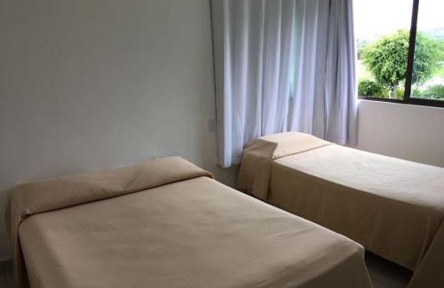 Maria Auxiliadora Casa | Hotel Canariu's Gravatá - Flat térreo com duas suítes (até 8 pessoas)