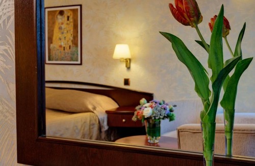 Varna City Centre Hotel | Hotel Capitol