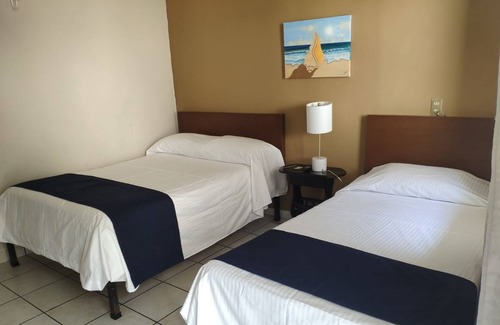 Colima Hotel | Hotel Caracoles Colima