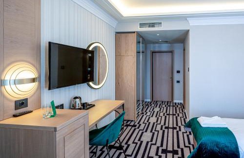 Calimanesti Hotel | Hotel Carolin