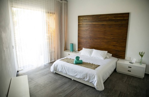 El Cuyo Hotel | Hotel Casa Cielo