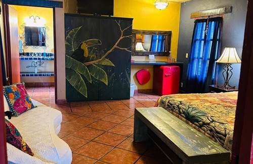 Centro de Mazatlán Cama Y Desayuno | Hotel Casa de Leyendas