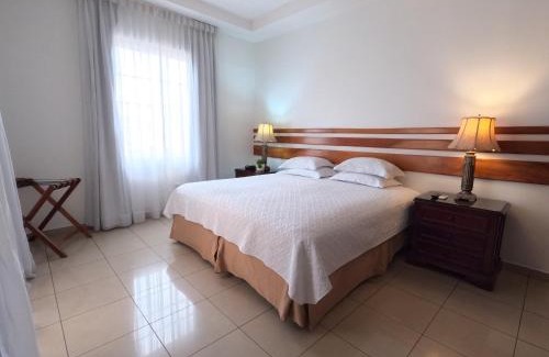 San Pedro Sula Hotel | Hotel Casa del Arbol